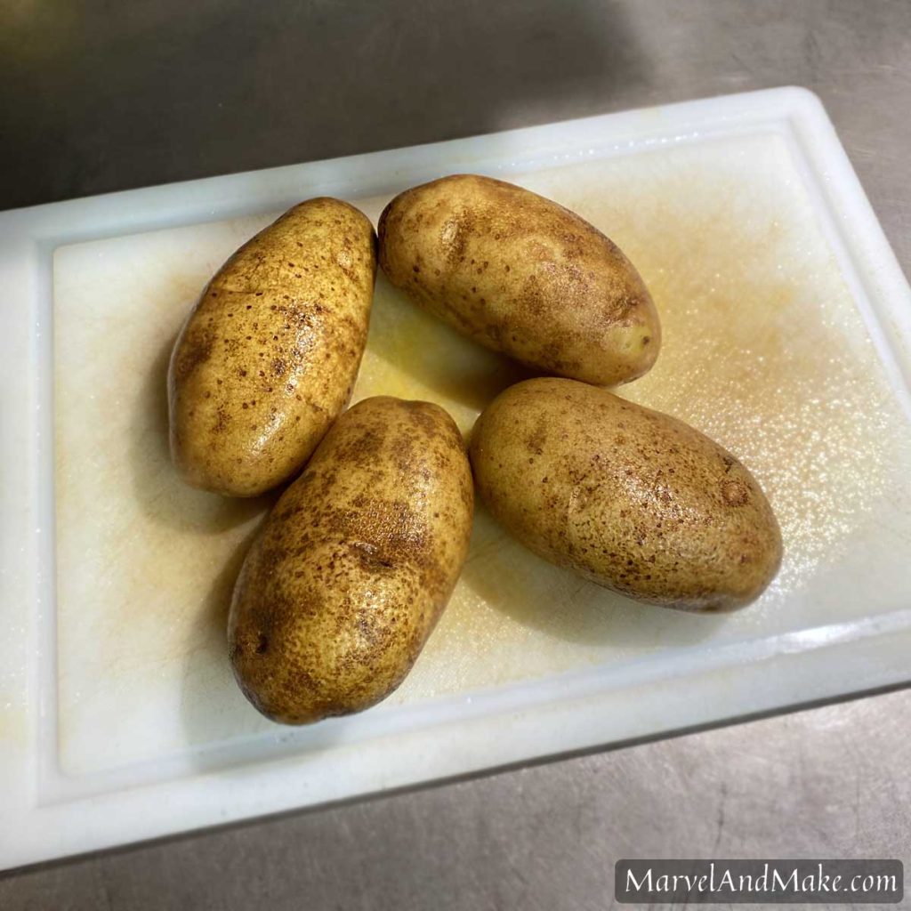 Russet potatoes How to Make Mashed Potatoes the easy method from Marvel and Make at marvelandmake.com